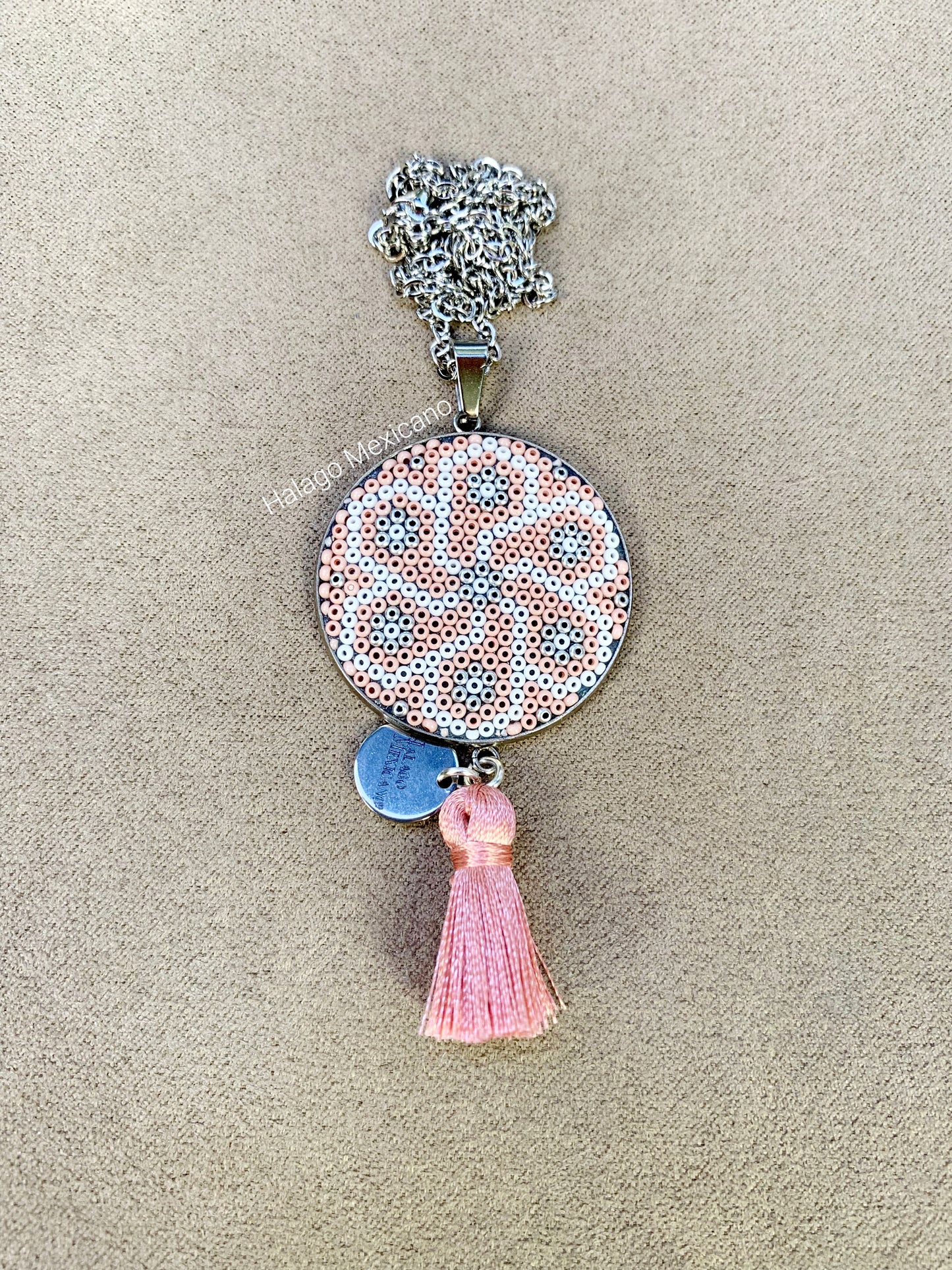 Collar con diseño Peyote