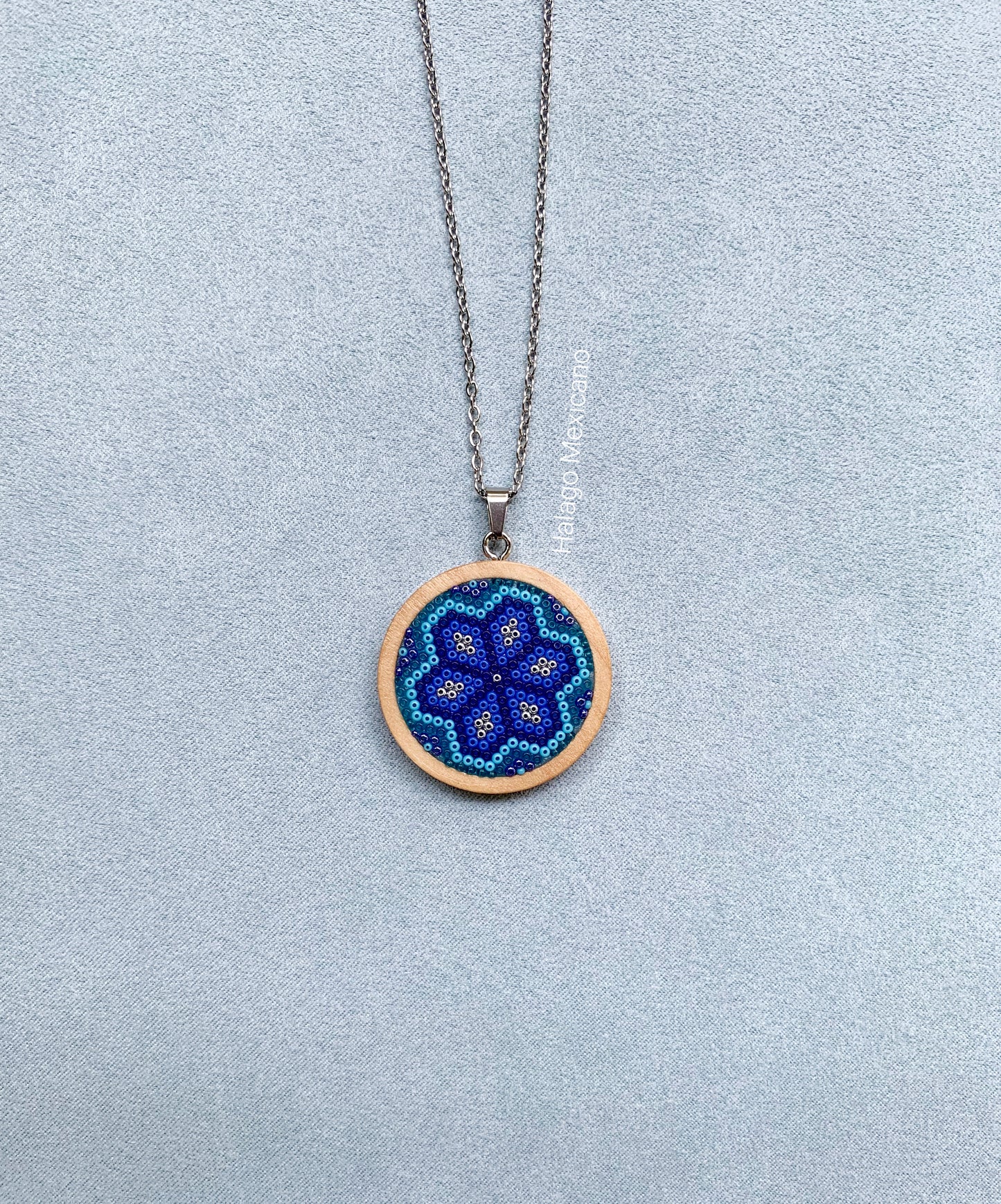 Collar de madera Flor Azul