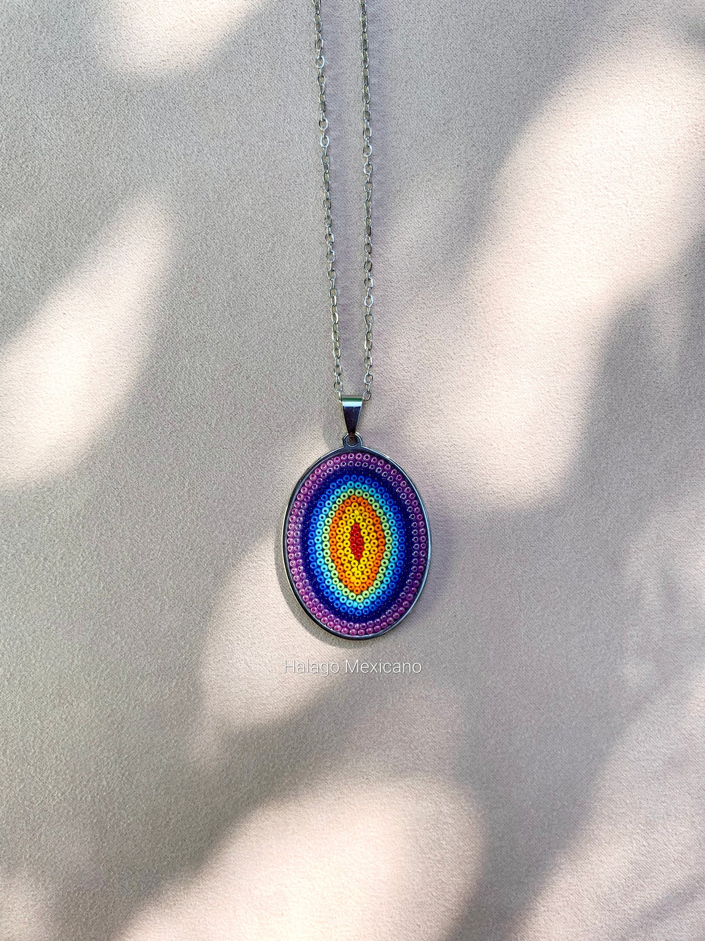 Collar ovalado colores de los chakras