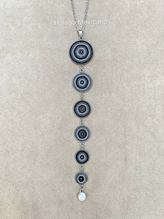 Collar corbatín Círculos varios tamaños Negro